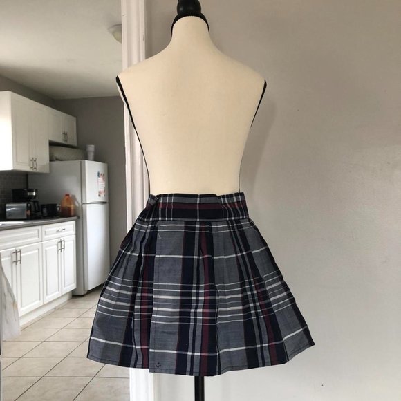 Plaid pleated mini skirt - Picture 2 of 4